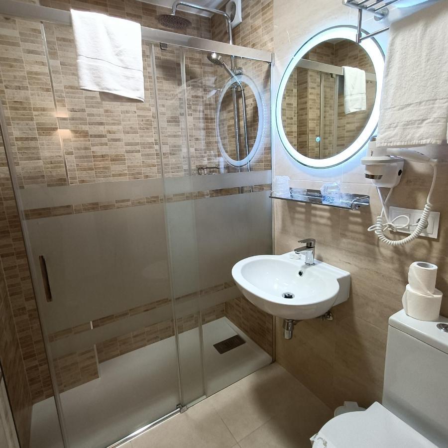 Hotel Vilagarcia Vilagarcia de Arousa Buitenkant foto